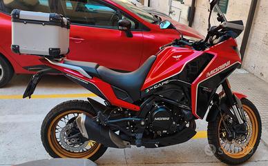 Moto Morini X-Cape  gold  wheel edition