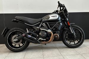 Ducati Scrambler 800 Icon Dark 2021