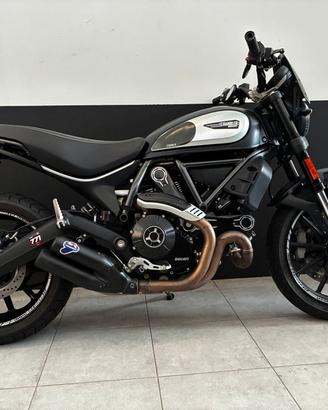 Ducati Scrambler 800 Icon Dark 2021