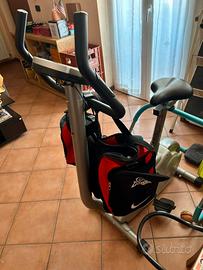 Ciclette con  attrezzo addominali