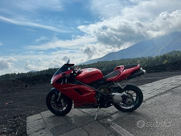 Ducati 848