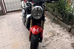 MV AGUSTA BRUTALE 750S 2004