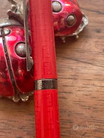 roller di lusso Fendi in lacca rossa