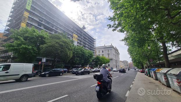 Ampio attico in Viale Miramare