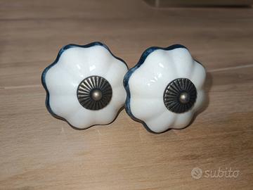pomelli in ceramica