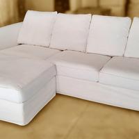 Divano con pouf contenitore sfoderabile