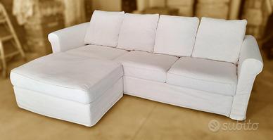 Divano con pouf contenitore sfoderabile