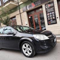 Opel Astra 1.7 CDTI 110CV COSMO BERLINA