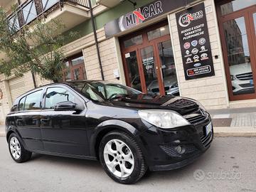 Opel Astra 1.7 CDTI 110CV COSMO BERLINA