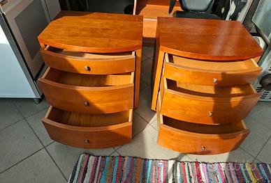 COMODINI BELLI PESANTI