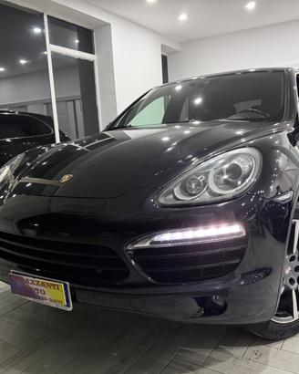 Porsche Cayenne 3.0D245cv PLATINUM ED. DA VETRINA2