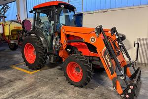 Kubota M8540