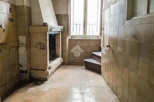 2 LOCALI A BASSANO ROMANO