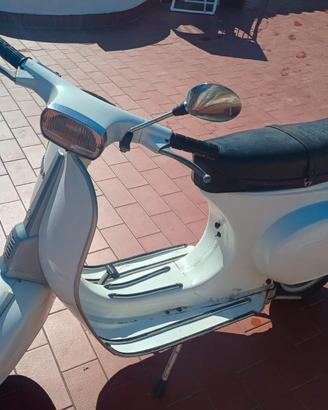 Vespa 50 special