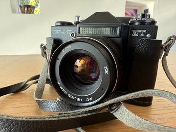 Macchina fotografica Zenith ET + Helios 44 *NUOVA*