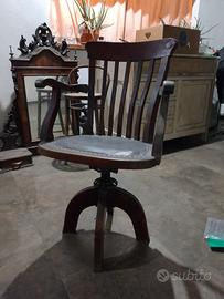 antica sedia da barbiere 