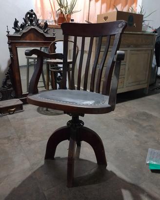 antica sedia da barbiere 