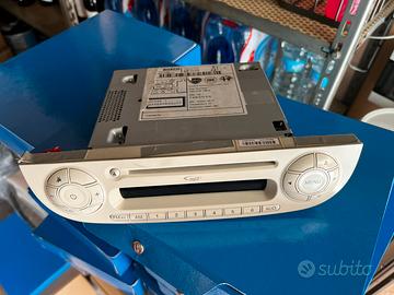 Fiat 500-autoradio otiginale sabbia