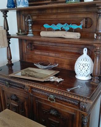 Credenza