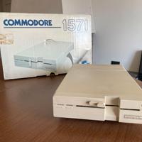 Commodore 1571    Floppy Disk Drive