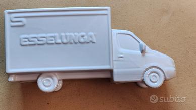Camion Esselunga in ceramica