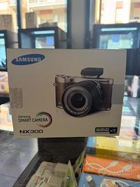 SAMSUNG NX300 SMART CAMERA PROMO