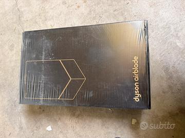 asciugamani Dyson Airblade HU02