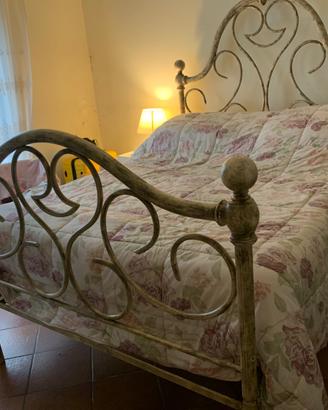 Letto e rete a doghe