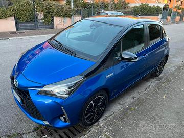 TOYOTA YARIS HYBRID