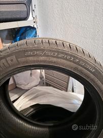 gomme momo 205/50/17