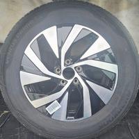 4 ruote complete di cerchi in lega Volkswagen
