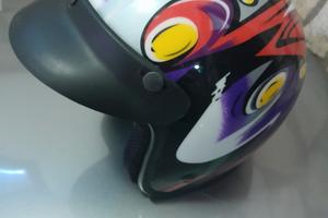 Casco bambino omologato.