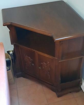 Mobiletto porta TV