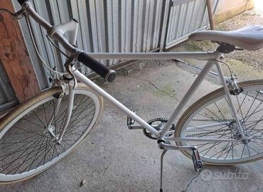Bicicletta a scatto fisso
