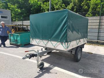Carrello con copertura