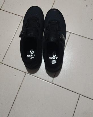 scarpe Scott con buona 