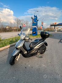 Beverly 125 i.e 2014