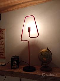 lampada artigianale in alluminio piegato 