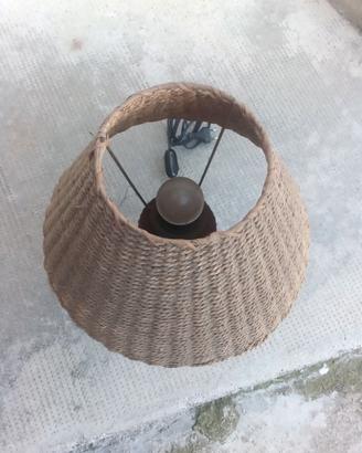 Lampada con piedistallo