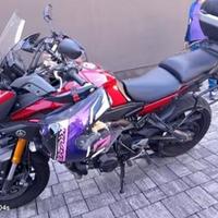 Tacer 900 turismo con valige rigide