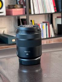 Canon RF 85mm f/2 Macro IS STM