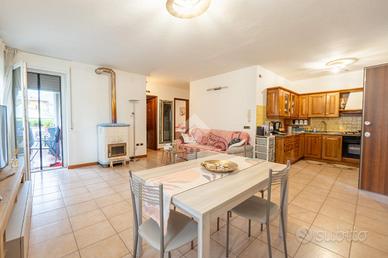3 LOCALI A ARCO