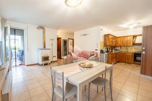 3 LOCALI A ARCO