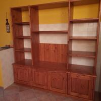 Credenza in legno pieno