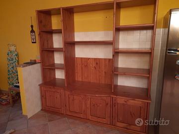 Credenza in legno pieno