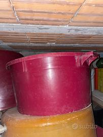 Attrezzature per vino