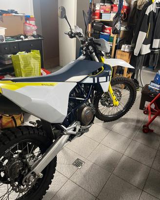 Husqvarna 701 enduro