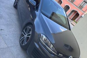 VOLKSWAGEN GOLF 7 GTD 2.0 TDI DSG 3P