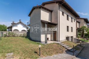 GORLA MAGGIORE - VILLA BIFAMILIARE CON GIARDINO E