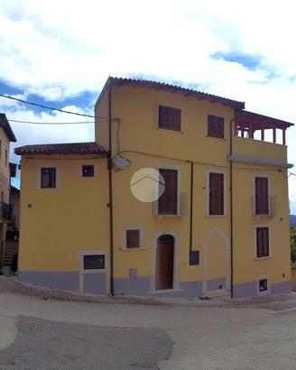 6 LOCALI A BARISCIANO